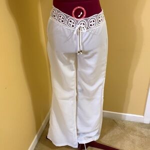 Embroidered waistband white front tie crepe pants 🔴